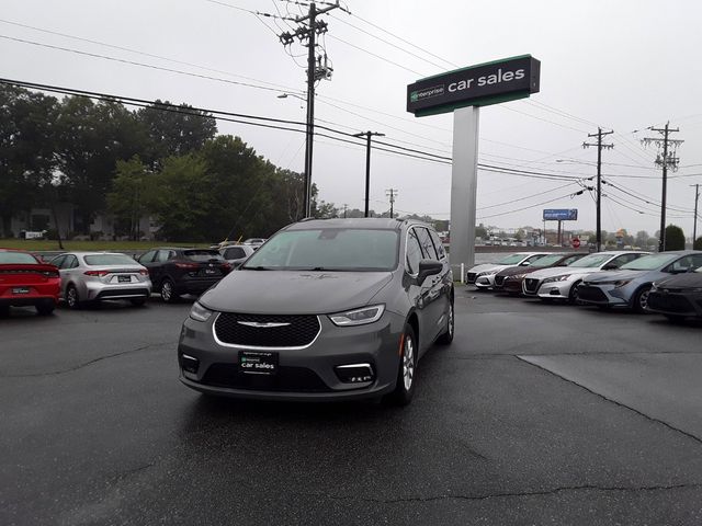 2022 Chrysler Pacifica Touring-L