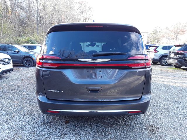 2022 Chrysler Pacifica Touring-L