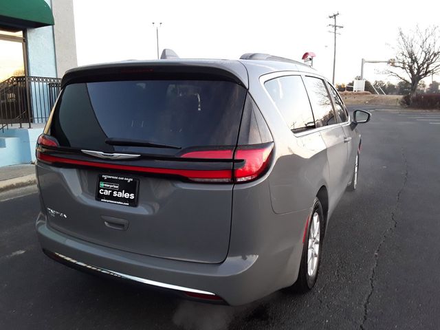 2022 Chrysler Pacifica Touring-L