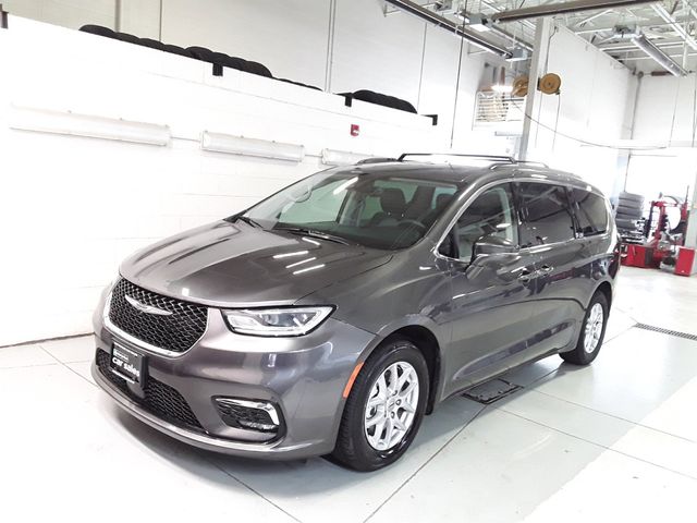 2022 Chrysler Pacifica Touring-L