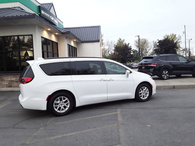 2022 Chrysler Pacifica Touring-L