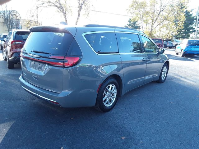 2022 Chrysler Pacifica Touring-L