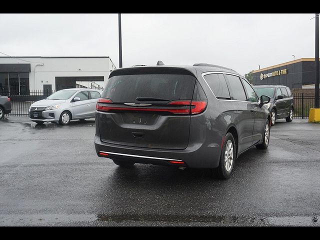 2022 Chrysler Pacifica Touring-L