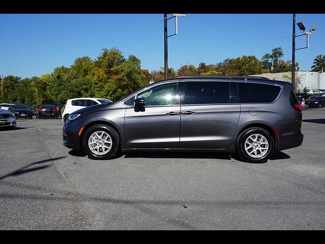 2022 Chrysler Pacifica Touring-L