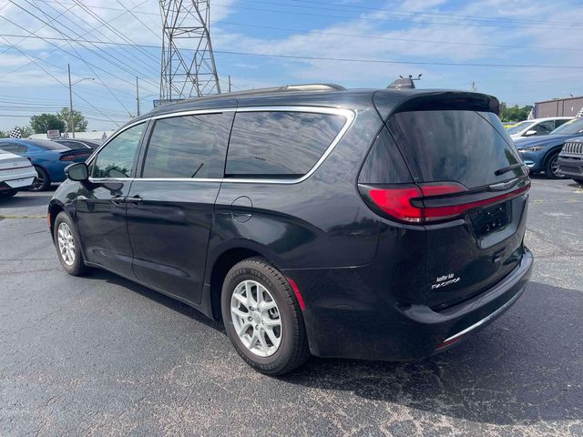 2022 Chrysler Pacifica Touring-L