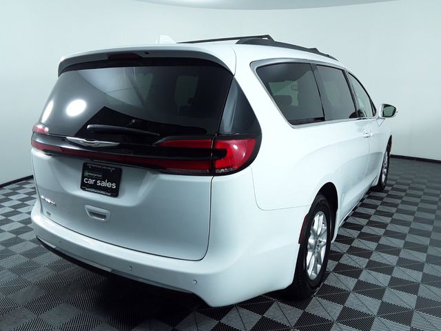 2022 Chrysler Pacifica Touring-L