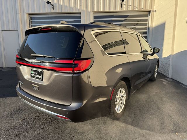 2022 Chrysler Pacifica Touring-L