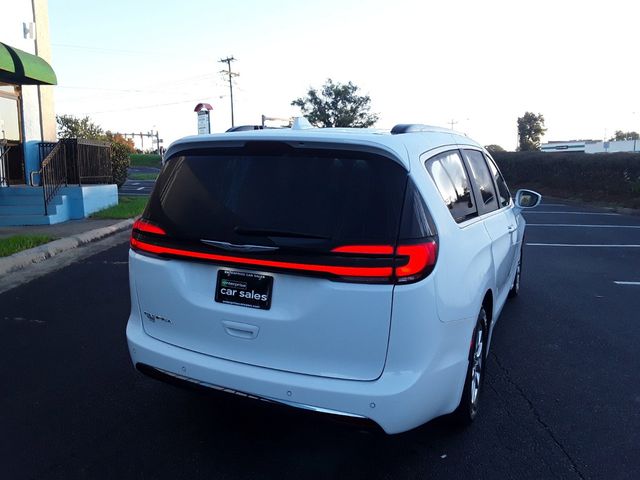 2022 Chrysler Pacifica Touring-L