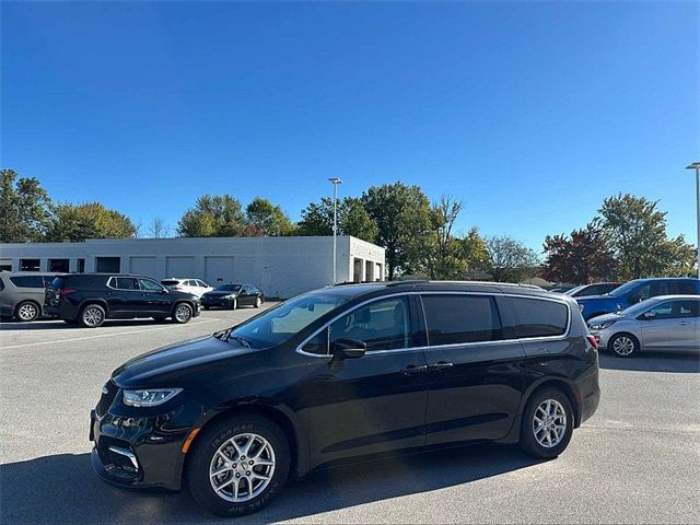 2022 Chrysler Pacifica Touring-L