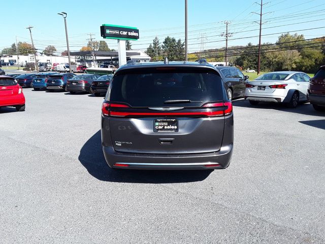 2022 Chrysler Pacifica Touring-L