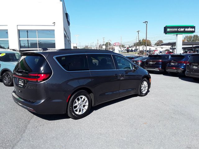 2022 Chrysler Pacifica Touring-L