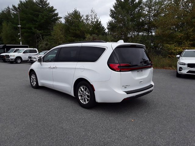 2022 Chrysler Pacifica Touring-L