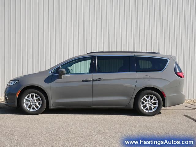 2022 Chrysler Pacifica Touring-L