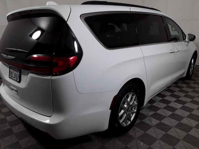 2022 Chrysler Pacifica Touring-L