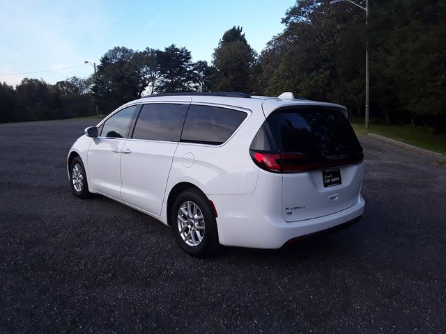 2022 Chrysler Pacifica Touring-L