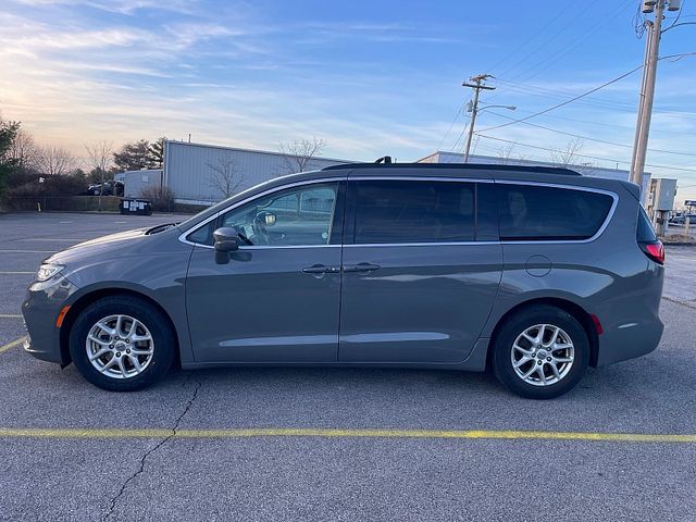 2022 Chrysler Pacifica Touring-L