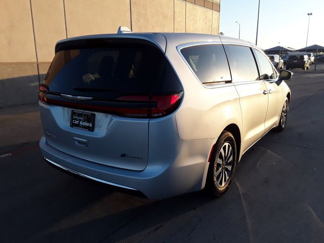 2022 Chrysler Pacifica Hybrid Touring L