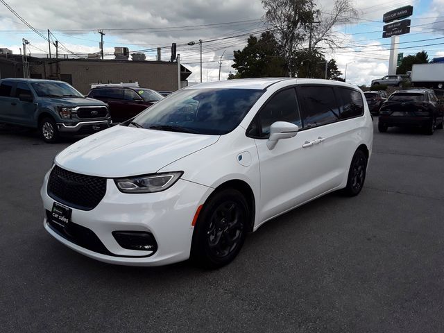 2022 Chrysler Pacifica Hybrid Touring L