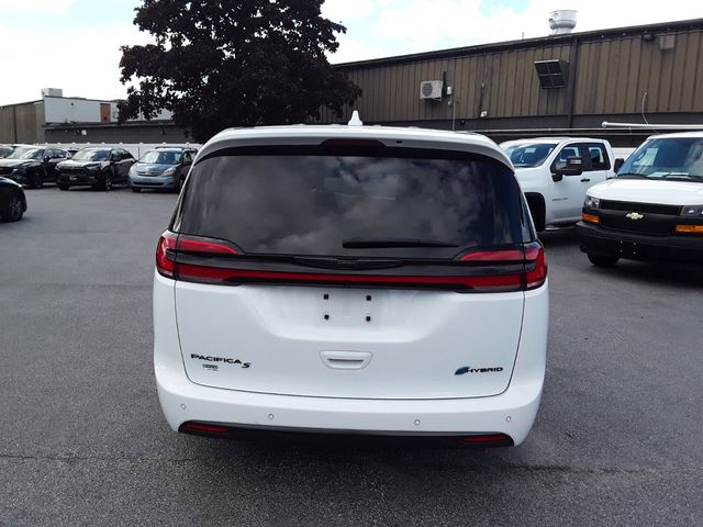 2022 Chrysler Pacifica Hybrid Touring L