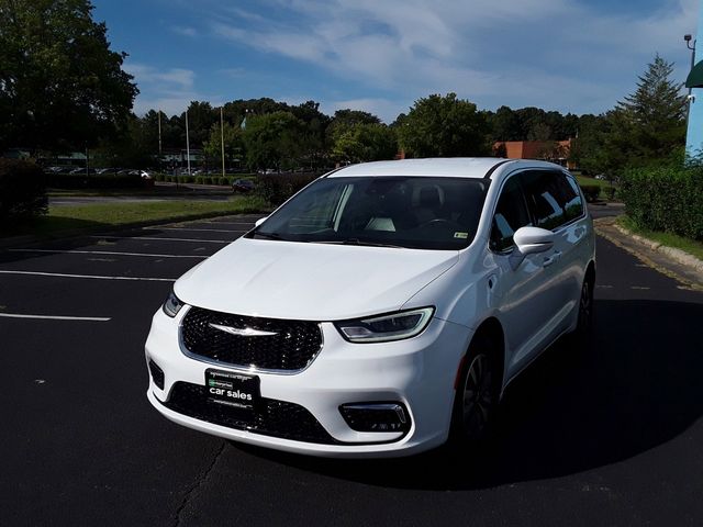 2022 Chrysler Pacifica Hybrid Touring L