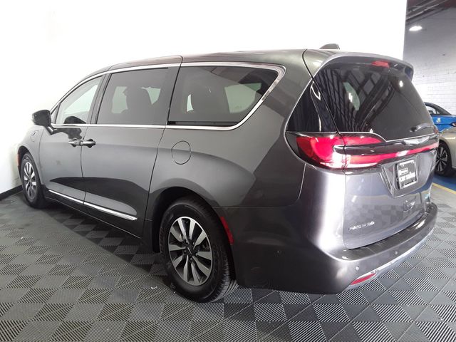 2022 Chrysler Pacifica Hybrid Limited