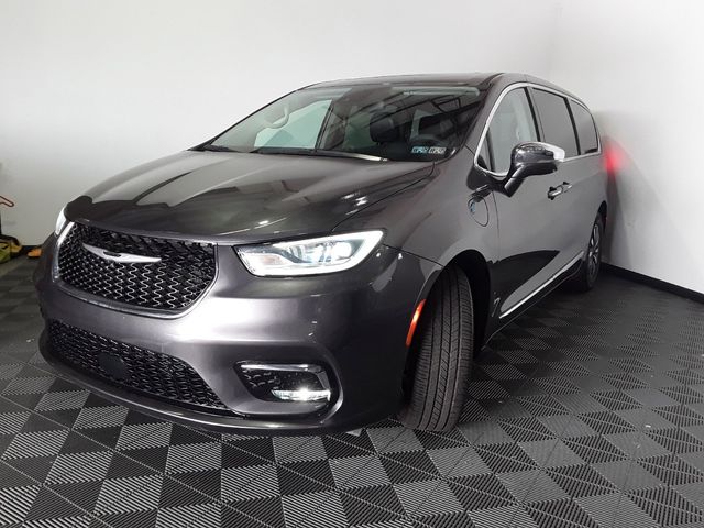 2022 Chrysler Pacifica Hybrid Limited