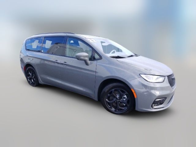 2022 Chrysler Pacifica Hybrid Limited