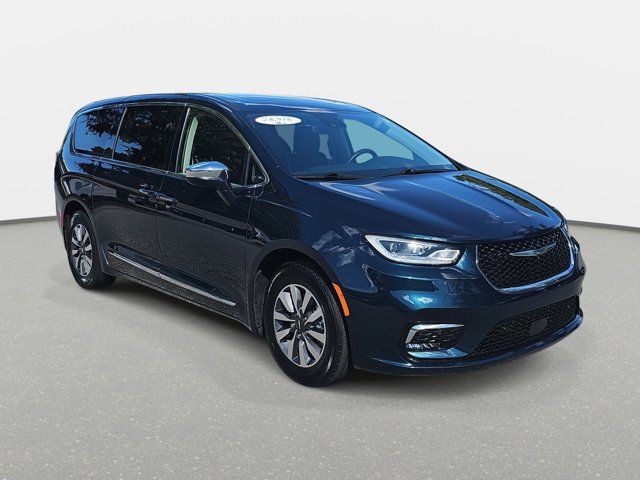 2022 Chrysler Pacifica Hybrid Limited