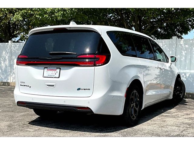 2022 Chrysler Pacifica Hybrid Limited