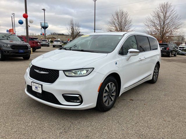 2022 Chrysler Pacifica Hybrid Limited