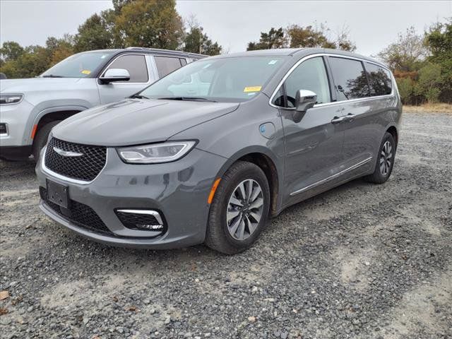 2022 Chrysler Pacifica Hybrid Limited