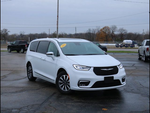 2022 Chrysler Pacifica Hybrid Limited