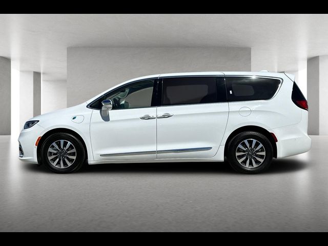 2022 Chrysler Pacifica Hybrid Limited