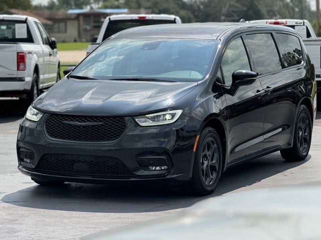 2022 Chrysler Pacifica Hybrid Limited