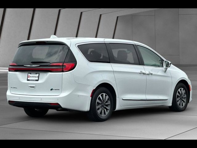 2022 Chrysler Pacifica Hybrid Limited