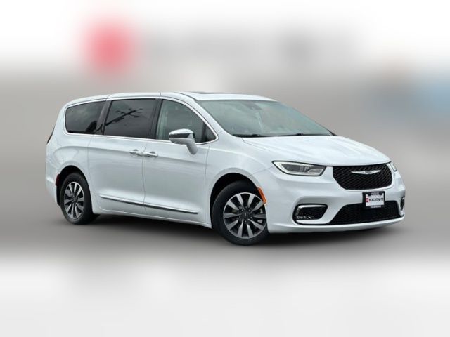 2022 Chrysler Pacifica Hybrid Limited