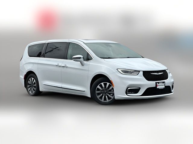 2022 Chrysler Pacifica Hybrid Limited