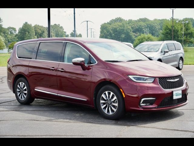 2022 Chrysler Pacifica Hybrid Limited