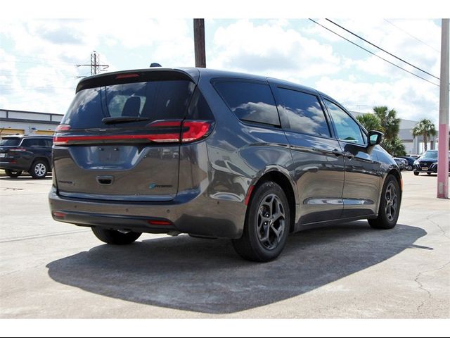 2022 Chrysler Pacifica Hybrid Limited