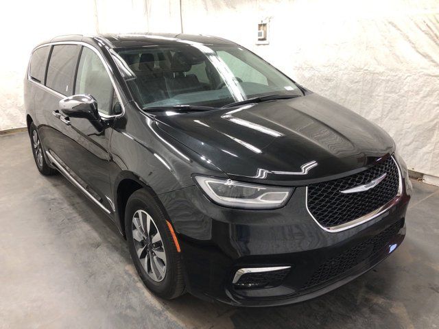 2022 Chrysler Pacifica Hybrid Limited