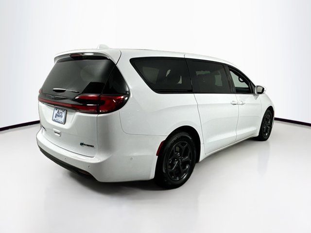 2022 Chrysler Pacifica Hybrid Limited