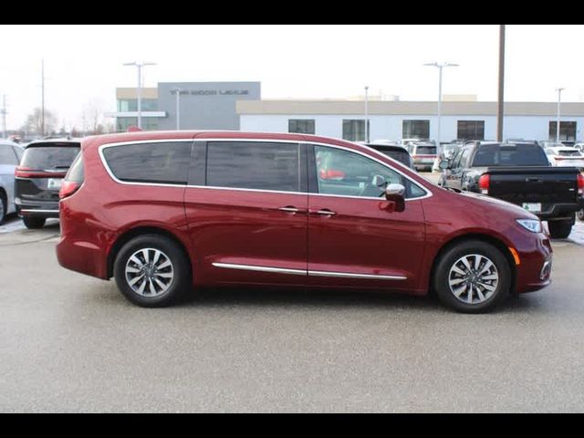 2022 Chrysler Pacifica Hybrid Limited