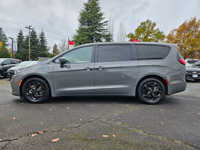 2022 Chrysler Pacifica Hybrid Limited