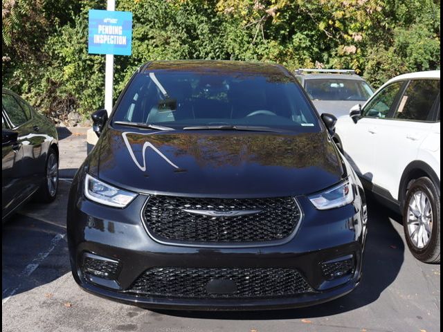 2022 Chrysler Pacifica Hybrid Limited