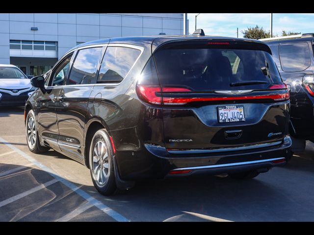 2022 Chrysler Pacifica Hybrid Limited