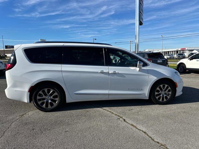 2022 Chrysler Pacifica Hybrid Pinnacle