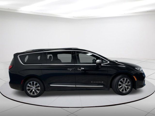 2022 Chrysler Pacifica Hybrid Pinnacle