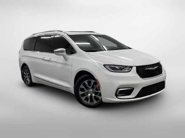 2022 Chrysler Pacifica Hybrid Pinnacle