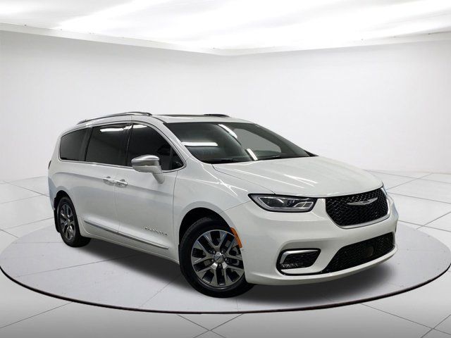 2022 Chrysler Pacifica Hybrid Pinnacle