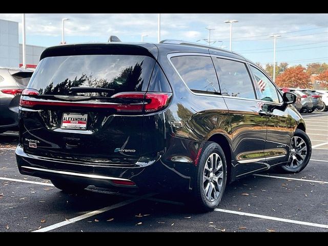 2022 Chrysler Pacifica Hybrid Pinnacle